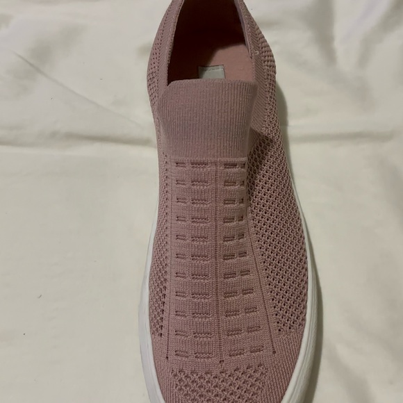Blush pink canvas shoes. - Picture 3 of 7